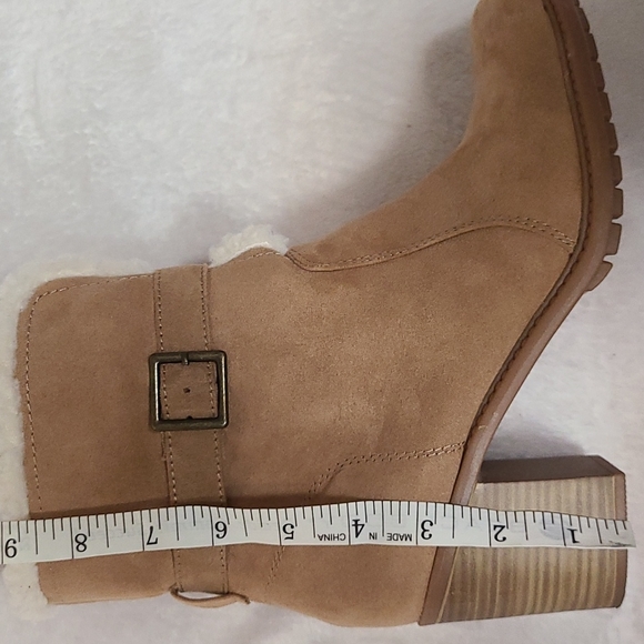 💥SALE💥Ankle Boots Tan Soft Size 9.5 Womens🧡 - Picture 3 of 7